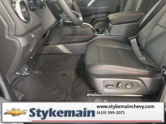 New 2025 Chevrolet Colorado Z71 w/ Midnight Edition image 17