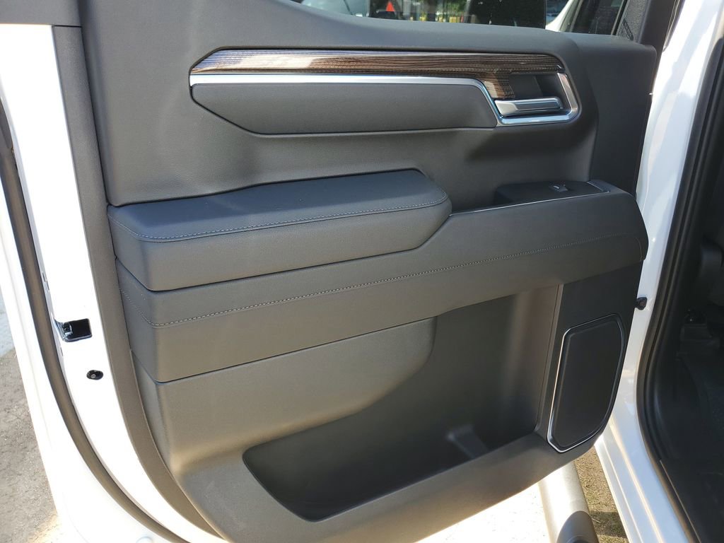 New 2026 Chevrolet Silverado 1500 RST w/ Redline Edition RWD image 16