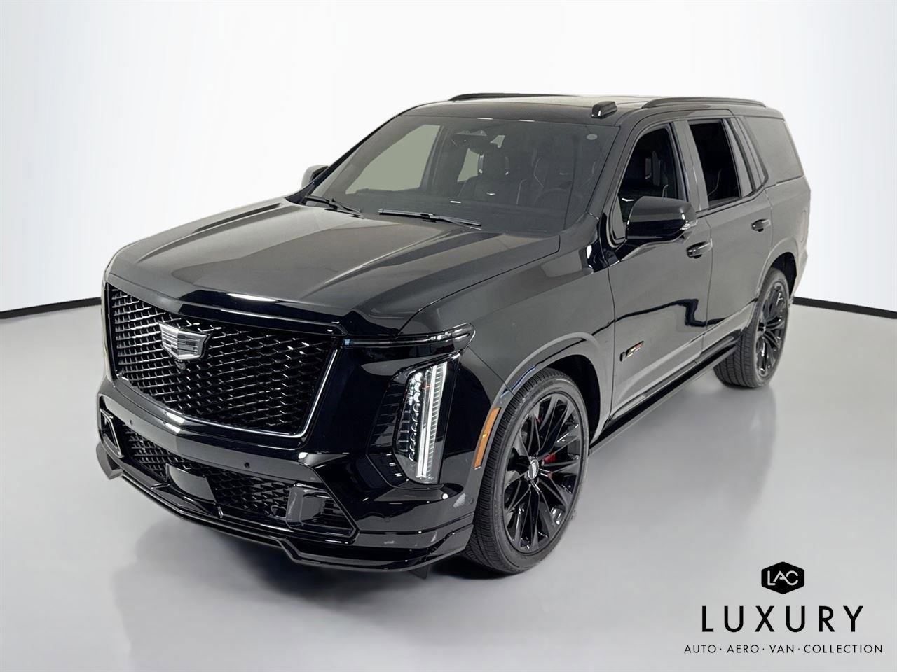 Used 2026 Cadillac Escalade V w/ LPO, ONYX Package AWD/4WD image 4