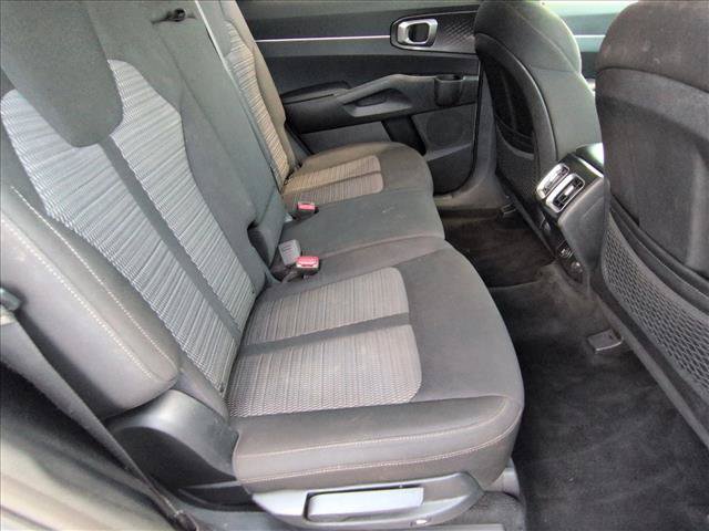 Used 2021 Kia Sorento LX FWD image 18