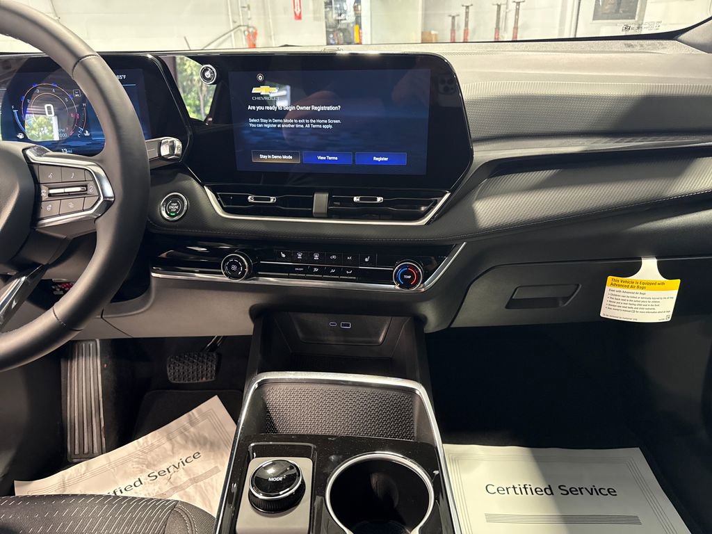 New 2026 Chevrolet Equinox LT w/ Safety and Technology Package FWD image 13