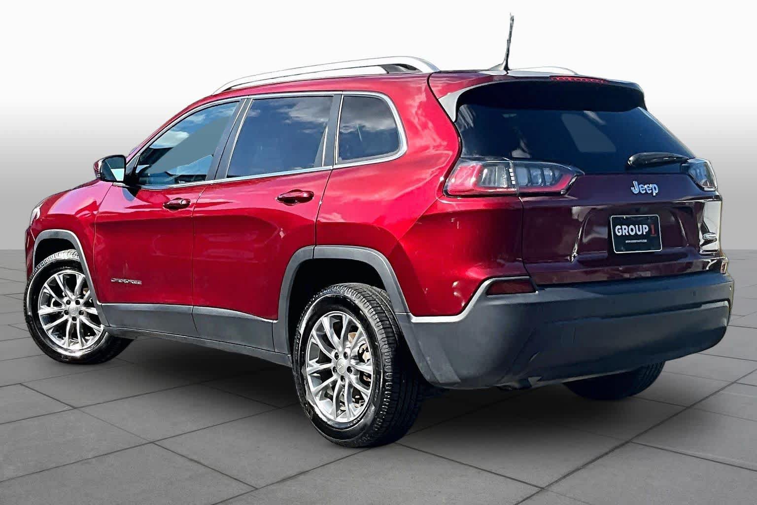 Used 2019 Jeep Cherokee Latitude Plus FWD image 12