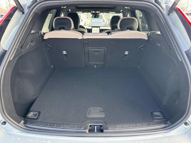 New 2026 Volvo XC60 B5 Core AWD/4WD image 11