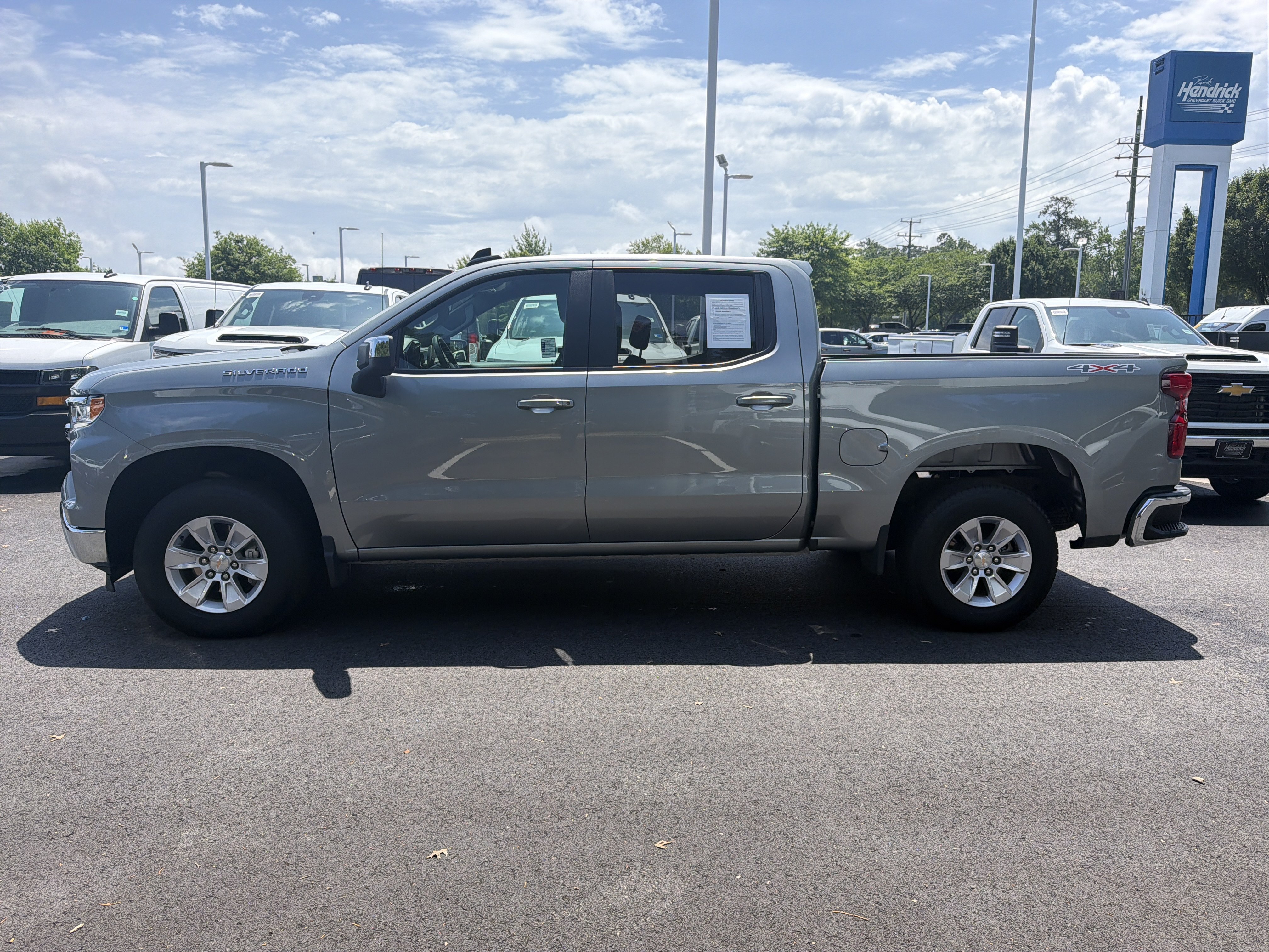 Used 2026 Chevrolet Silverado 1500 LT AWD/4WD image 7