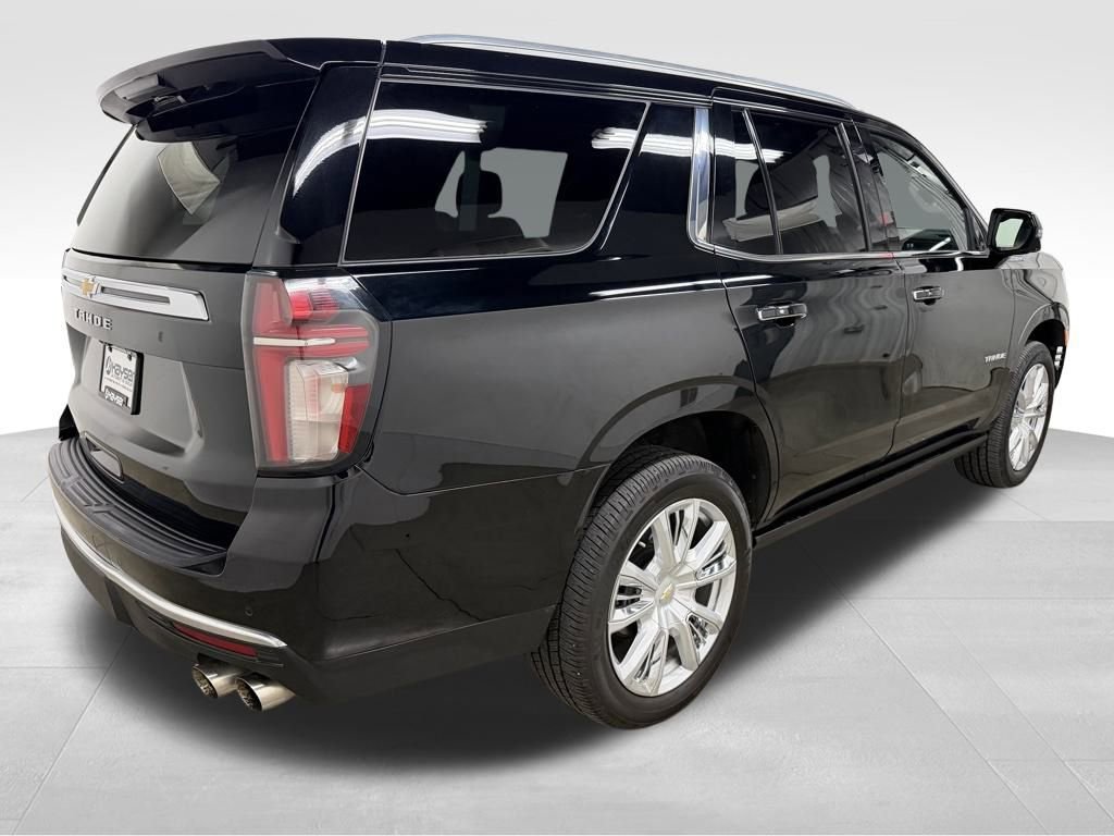 Used 2021 Chevrolet Tahoe High Country w/ Premium Package image 16