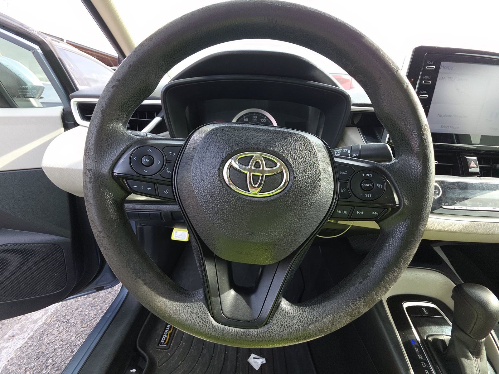 Used 2020 Toyota Corolla LE FWD image 7