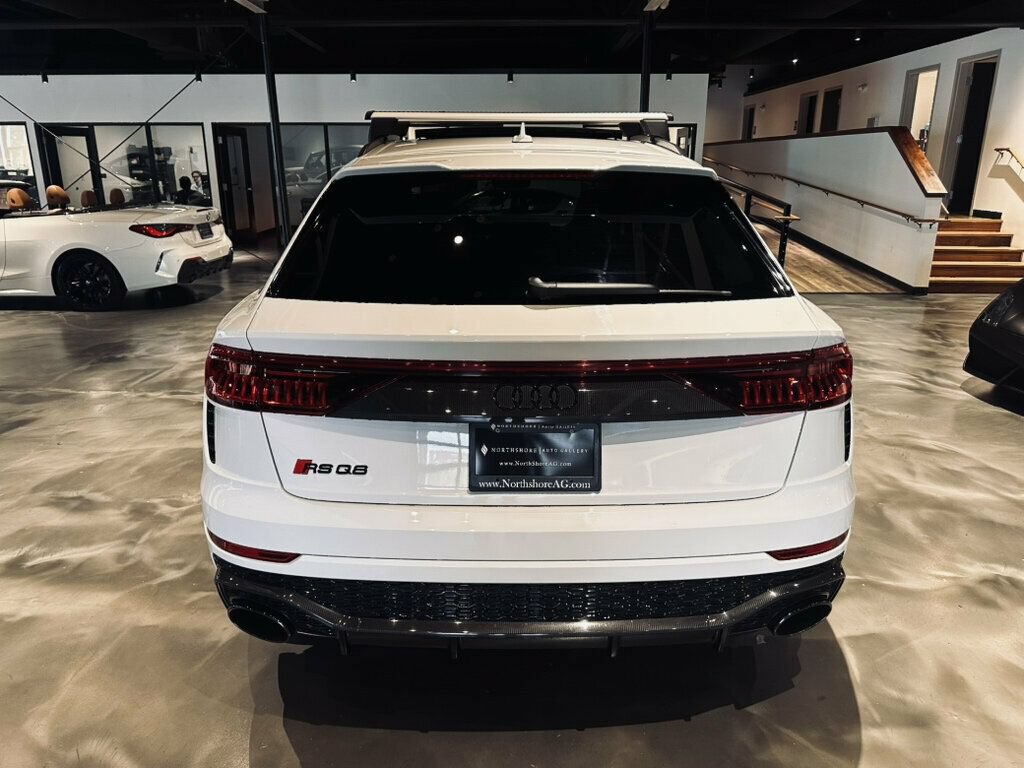 Used 2022 Audi RS Q8 AWD/4WD image 4