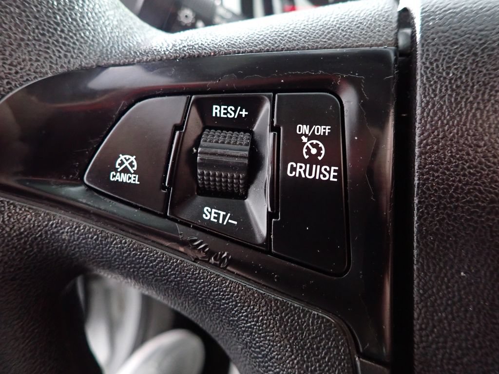 Used 2014 Chevrolet Equinox LS FWD image 3