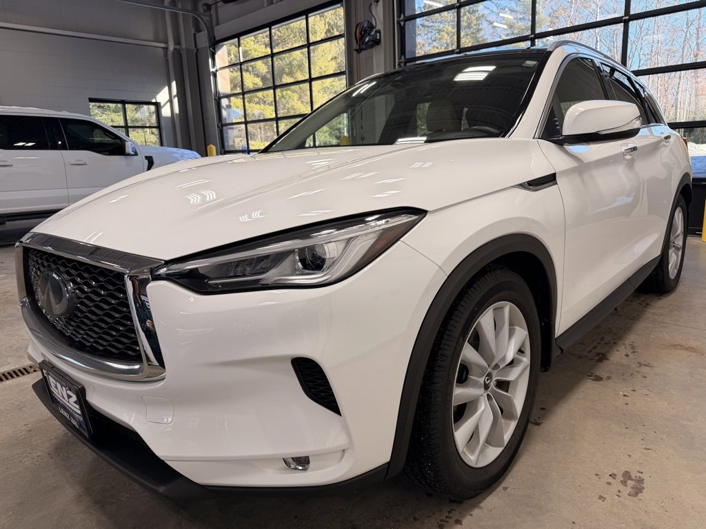 Used 2019 INFINITI QX50 Luxe w/ Cargo Package image 4