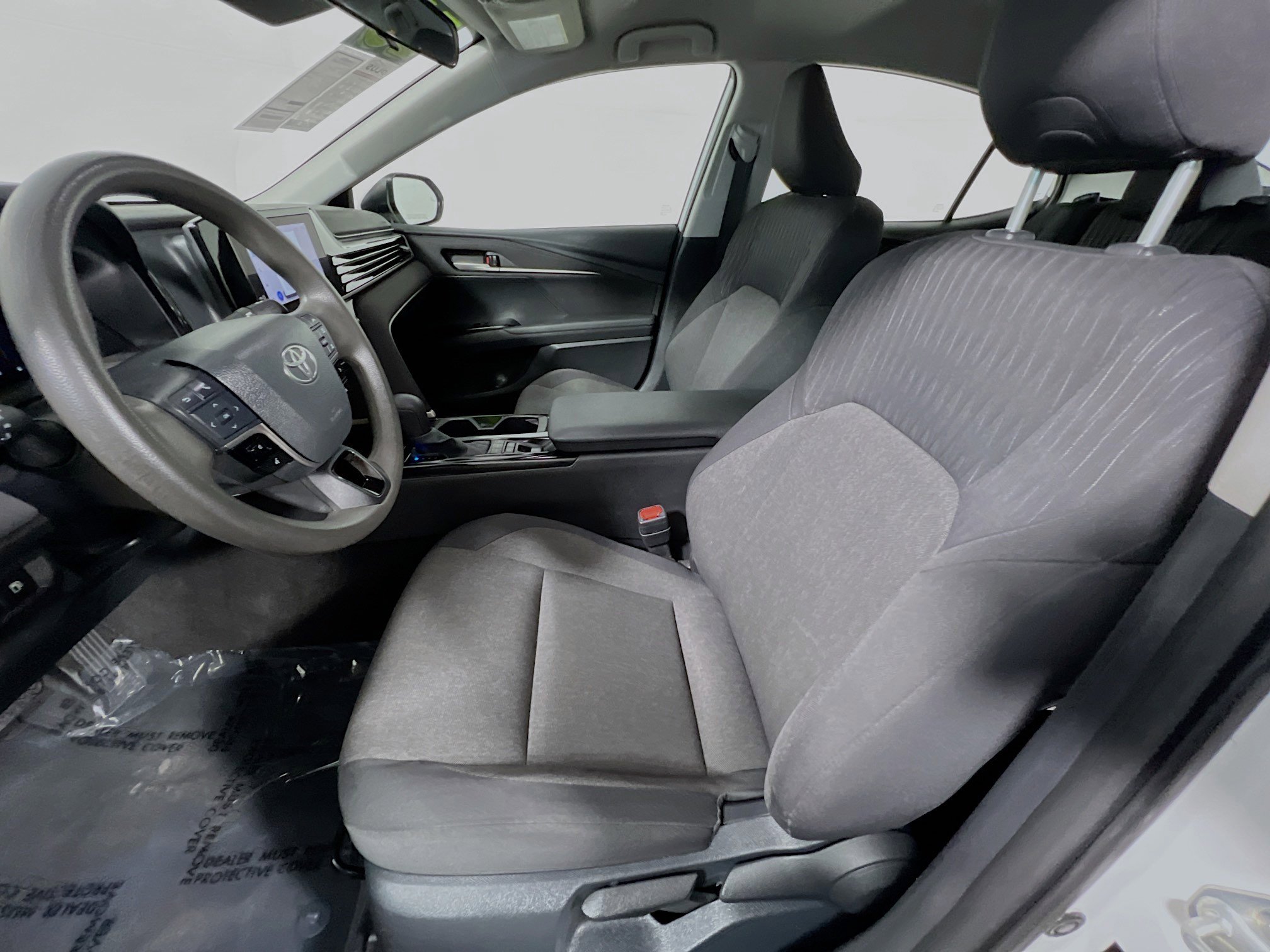 Used 2025 Toyota Camry LE FWD image 15