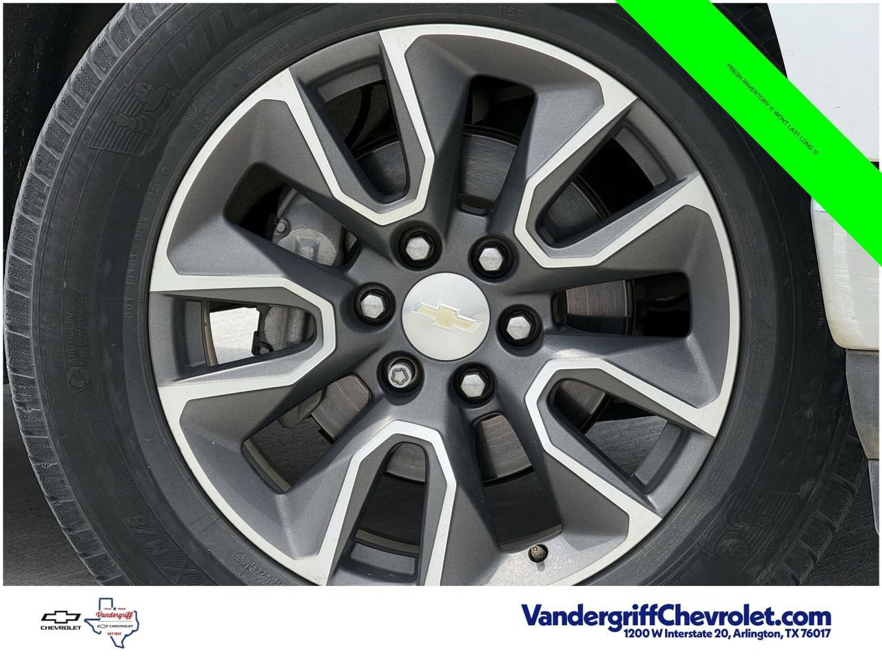Used 2019 Chevrolet Silverado 1500 LT w/ Texas Edition AWD/4WD image 4
