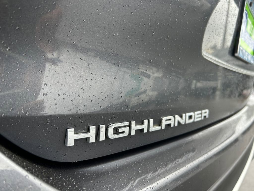Used 2021 Toyota Highlander XSE image 32