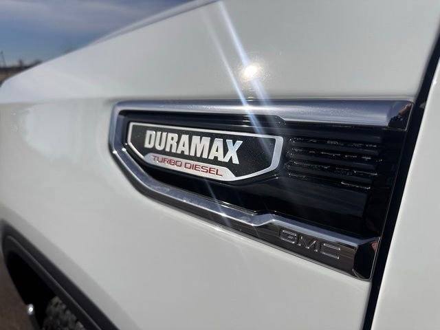 New 2026 GMC Sierra 1500 SLT image 9