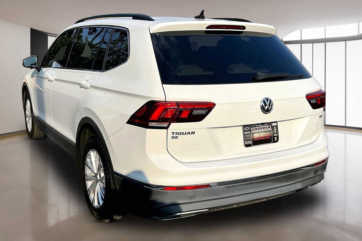 Used 2018 Volkswagen Tiguan SE FWD image 4