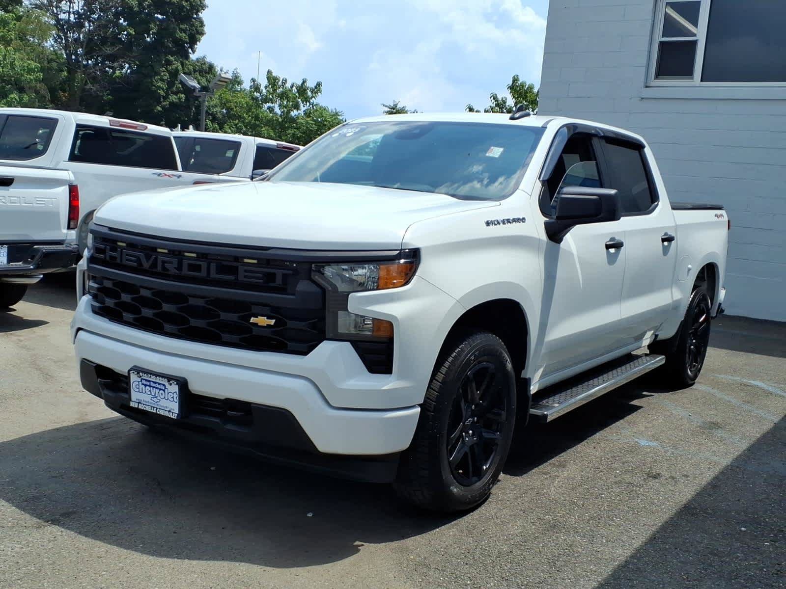 Certified 2023 Chevrolet Silverado 1500 Custom AWD/4WD image 3