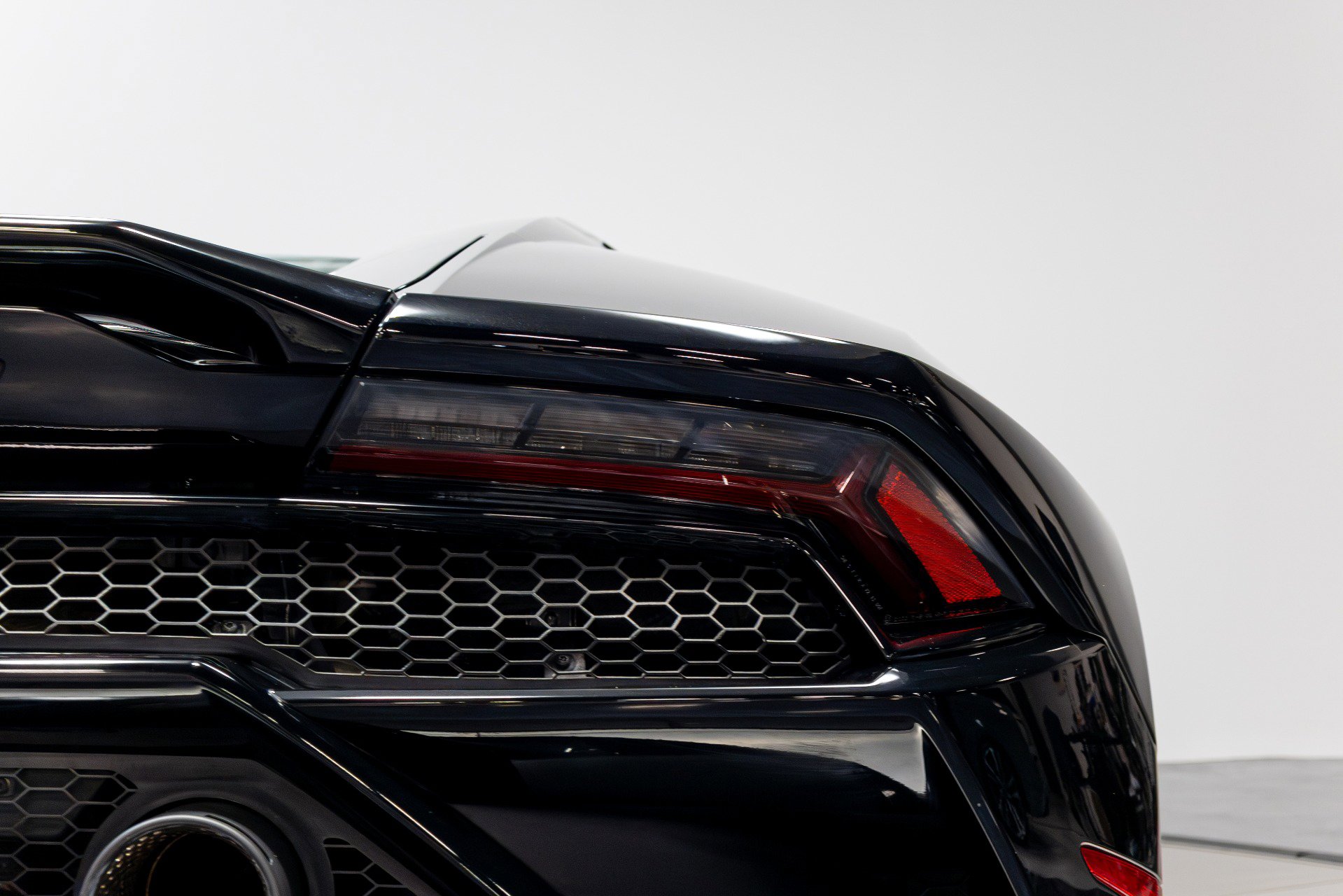 Used 2020 Lamborghini Huracan EVO image 51