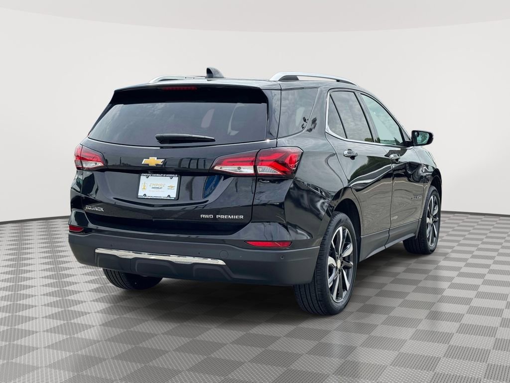 Used 2023 Chevrolet Equinox Premier AWD/4WD image 4