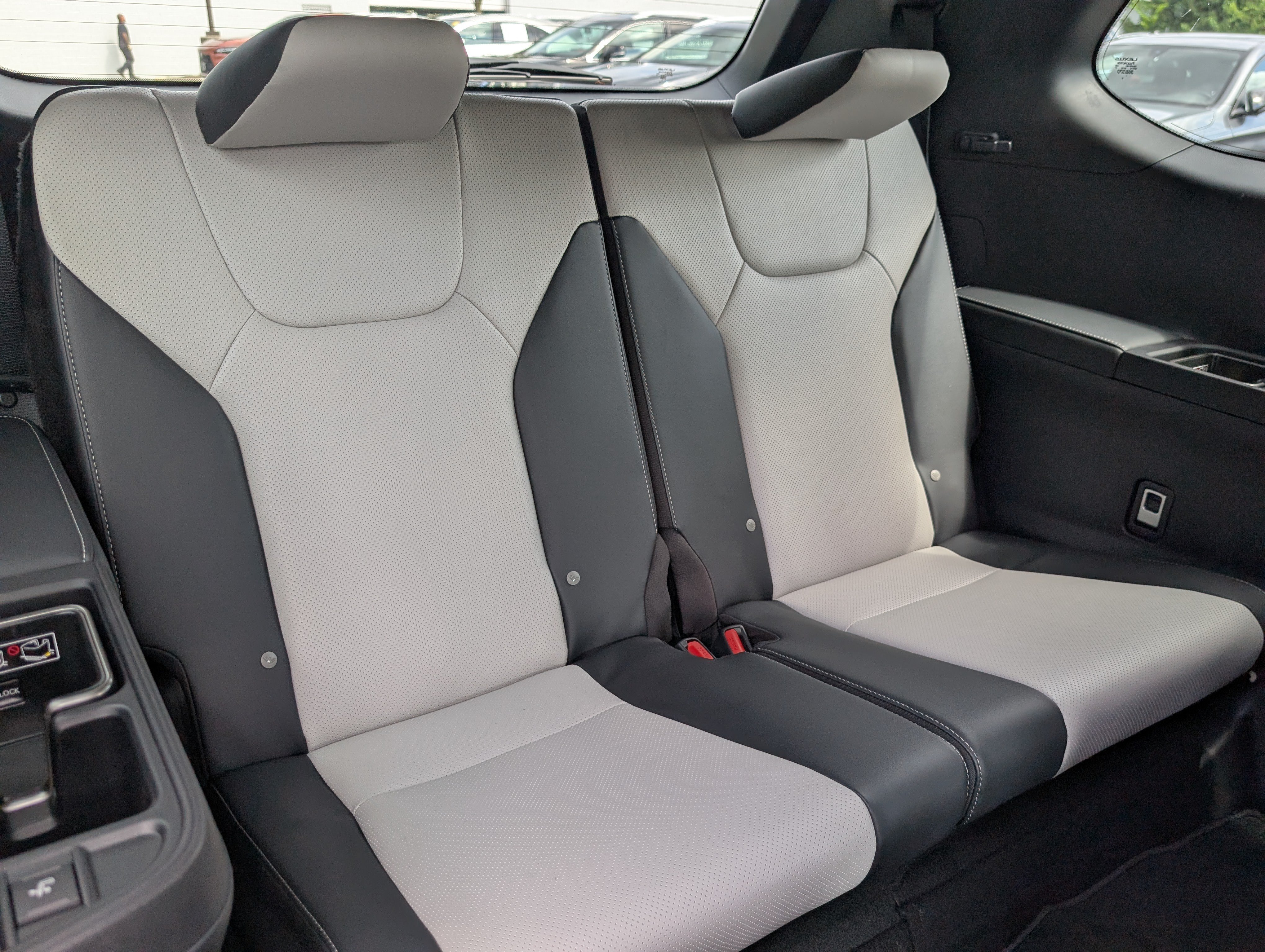 New 2026 Lexus TX 500h AWD image 9