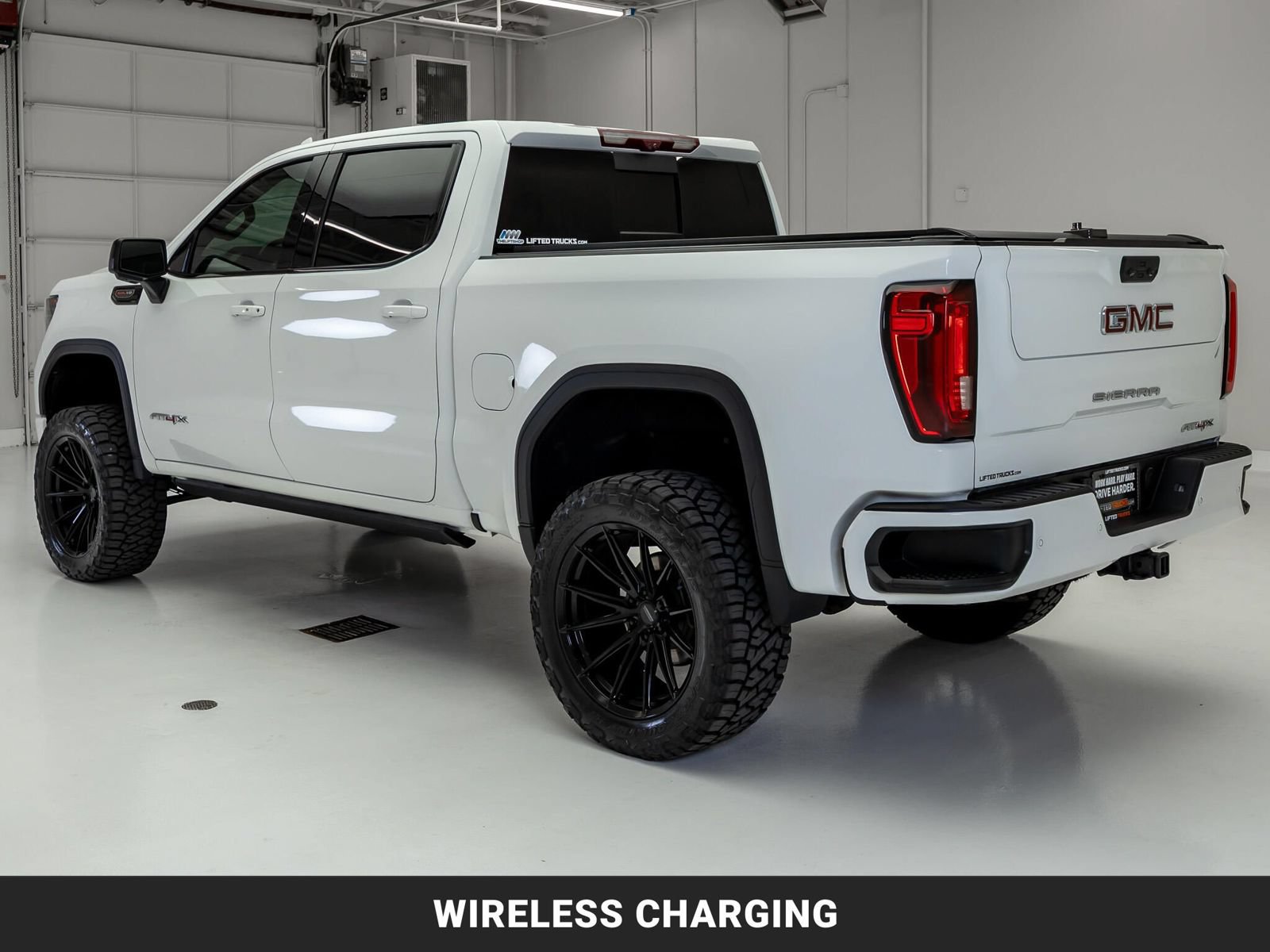 Used 2023 GMC Sierra 1500 AT4X AWD/4WD image 7