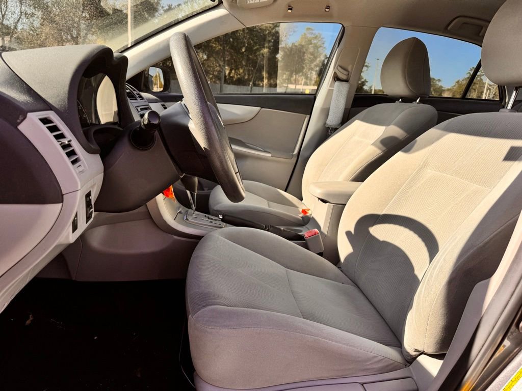 Used 2012 Toyota Corolla LE image 11