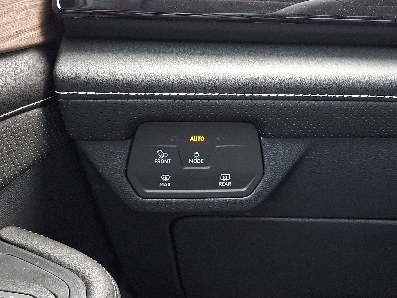 New 2026 Volkswagen Atlas SEL Premium R-Line image 15