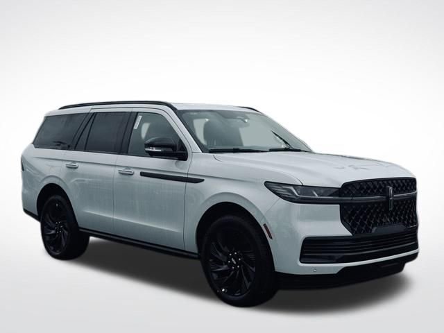 New 2026 Lincoln Navigator Reserve w/ Jet Appearance Package image 4