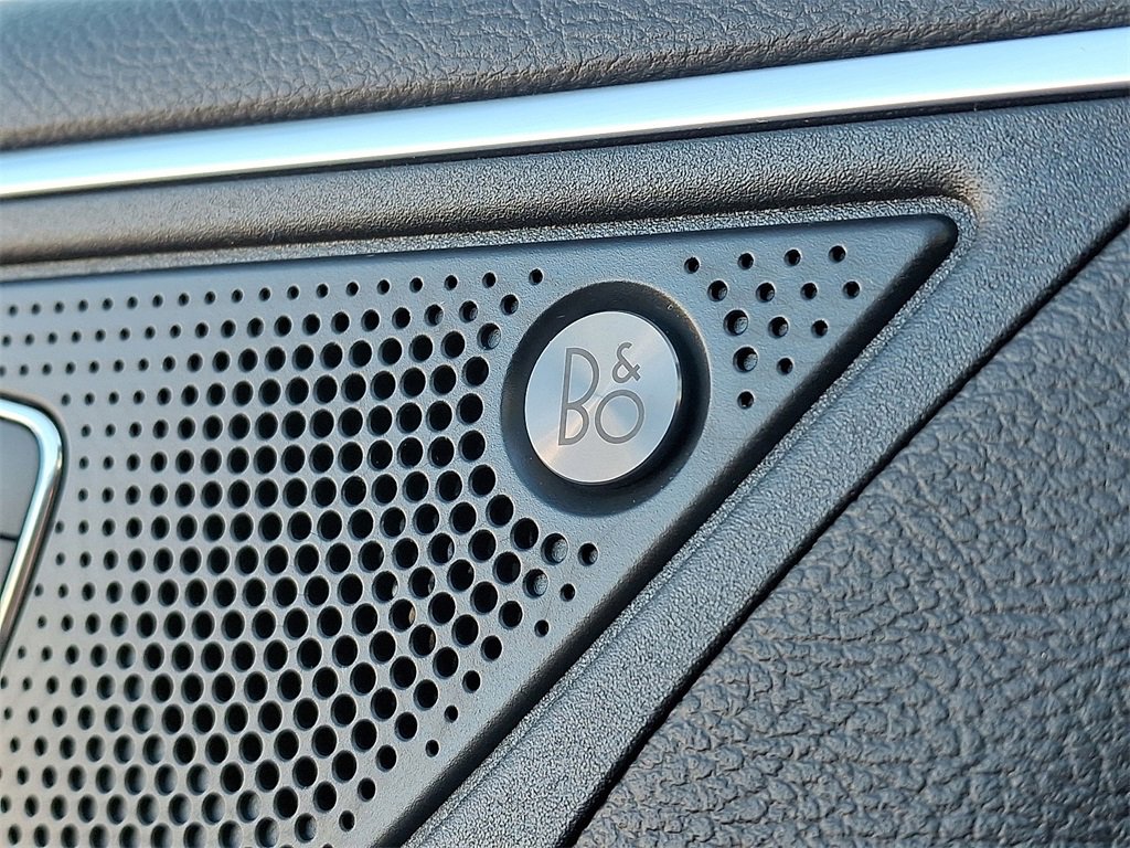 Used 2019 Ford Edge Titanium w/ Equipment Group 301A image 31