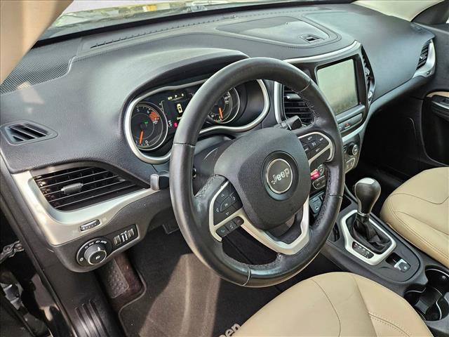 Used 2016 Jeep Cherokee Latitude w/ Safety/Convenience Group image 10