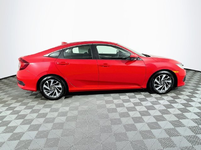 Used 2018 Honda Civic EX image 9