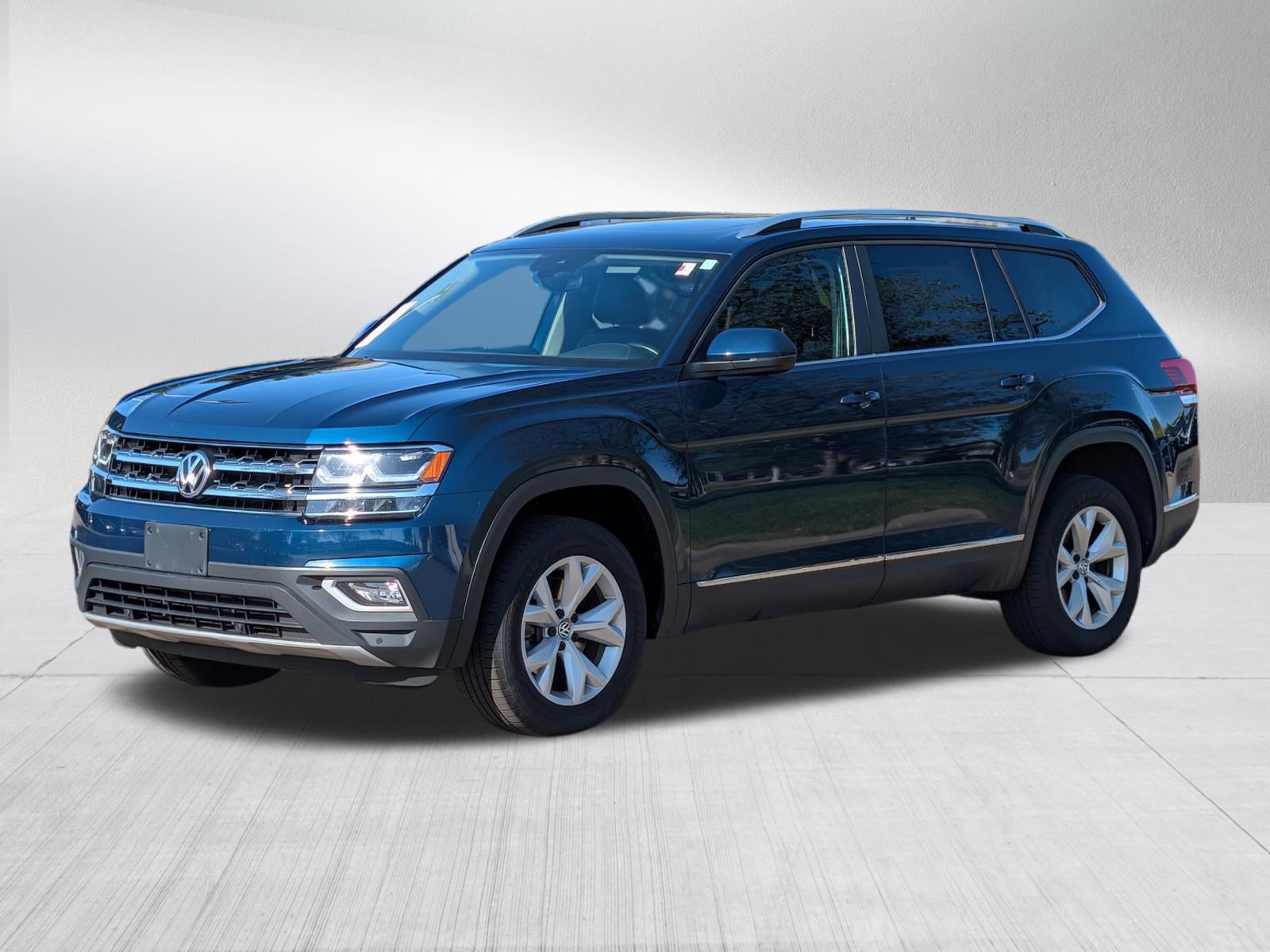 Used 2018 Volkswagen Atlas SEL AWD/4WD image 3