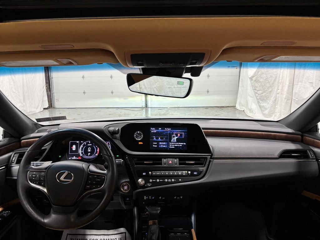 Used 2022 Lexus ES 250 w/ Premium Package AWD/4WD image 41