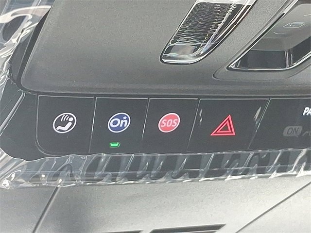 New 2025 Cadillac Lyriq Luxury image 17