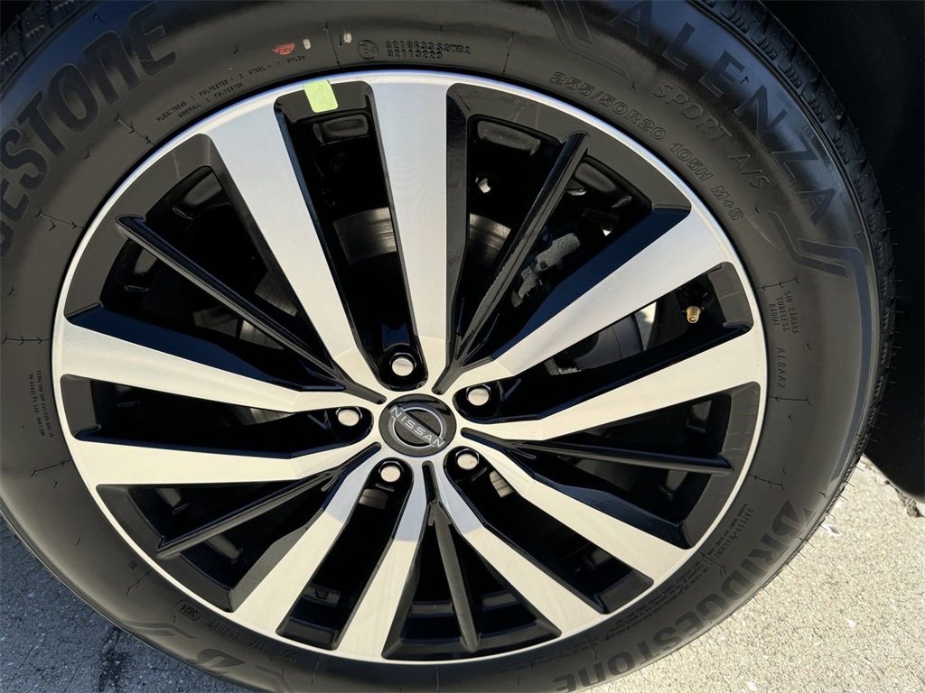 New 2025 Nissan Pathfinder Platinum w/ Cargo Package image 33