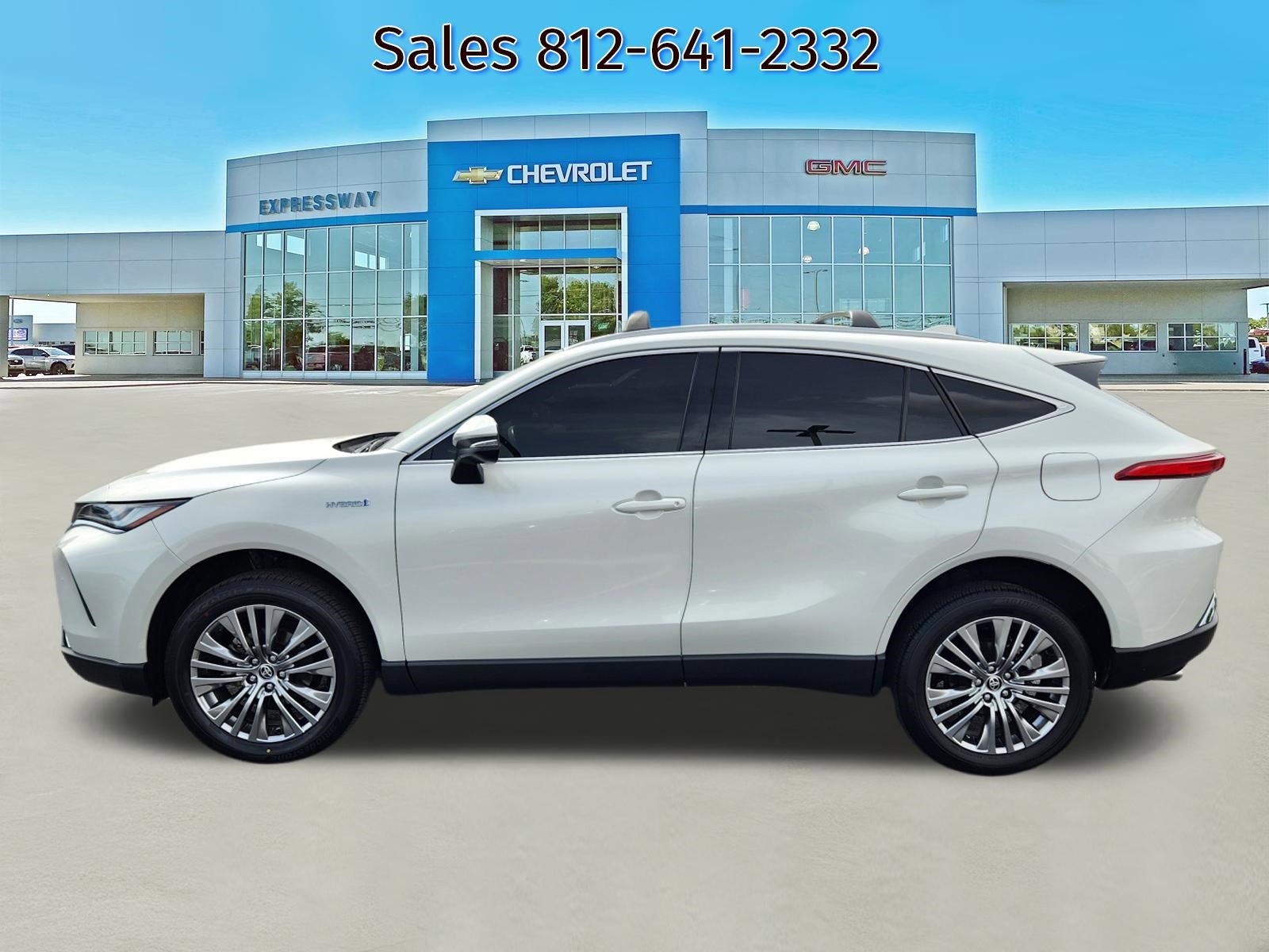 Used 2021 Toyota Venza XLE AWD/4WD image 4
