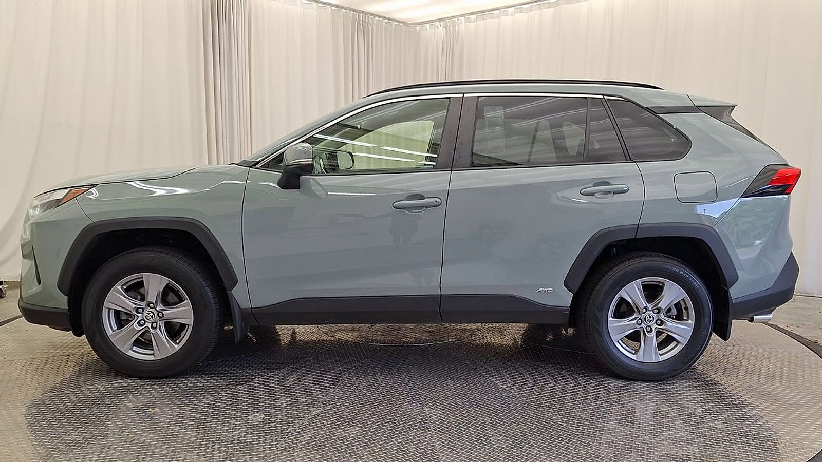 Certified 2023 Toyota RAV4 XLE w/ Convenience Package AWD/4WD image 8