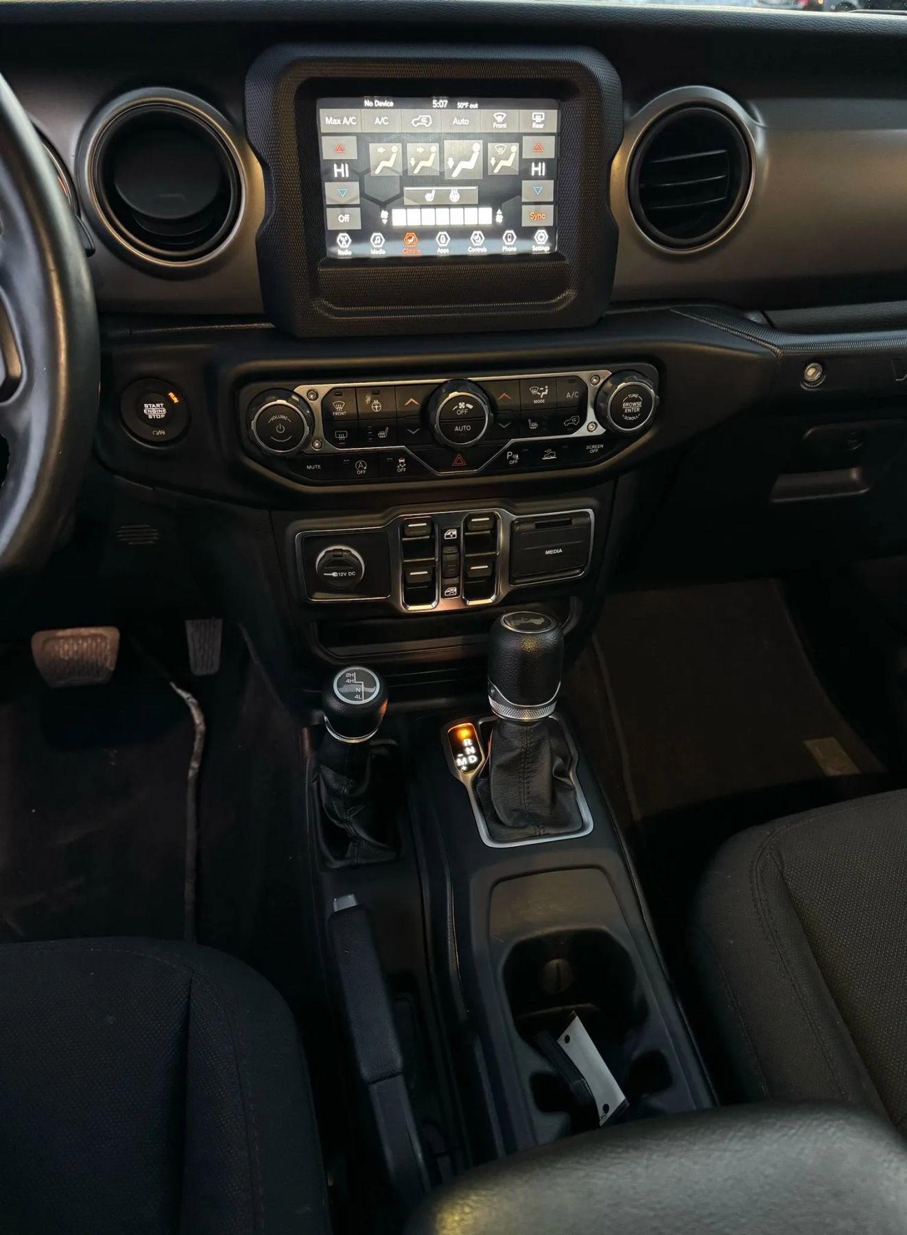 Used 2021 Jeep Wrangler Unlimited Sport image 26