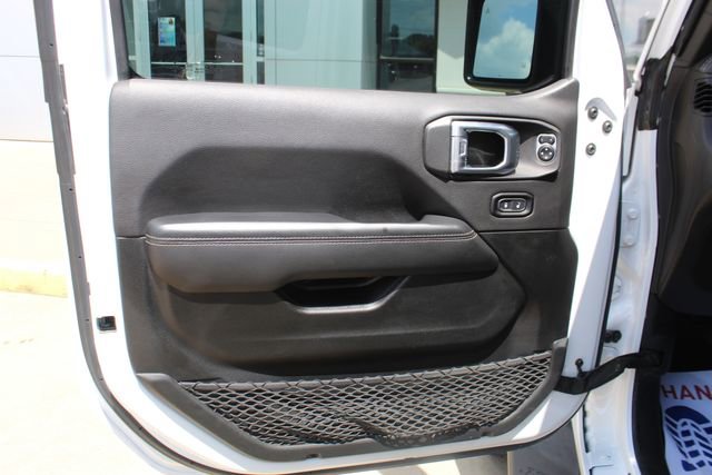 Used 2021 Jeep Gladiator Overland AWD/4WD image 11