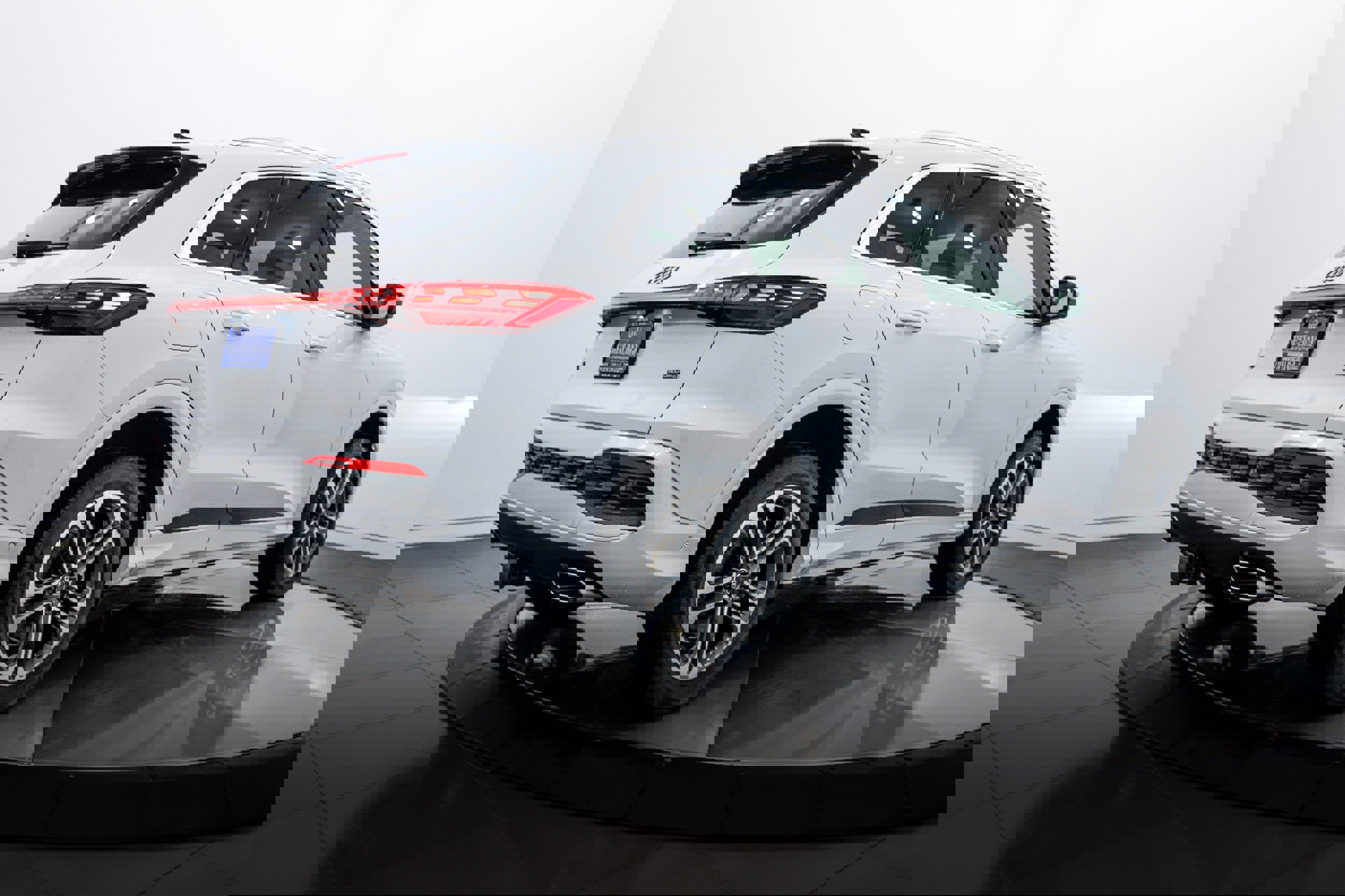 New 2025 Audi Q5 Premium Plus image 4