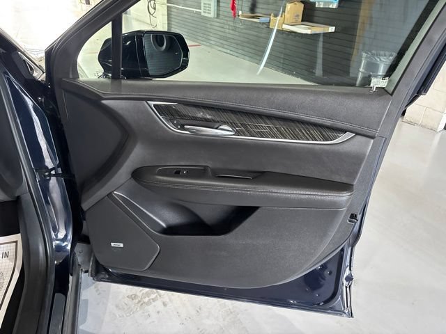 Used 2021 Cadillac XT6 Premium Luxury AWD/4WD image 36