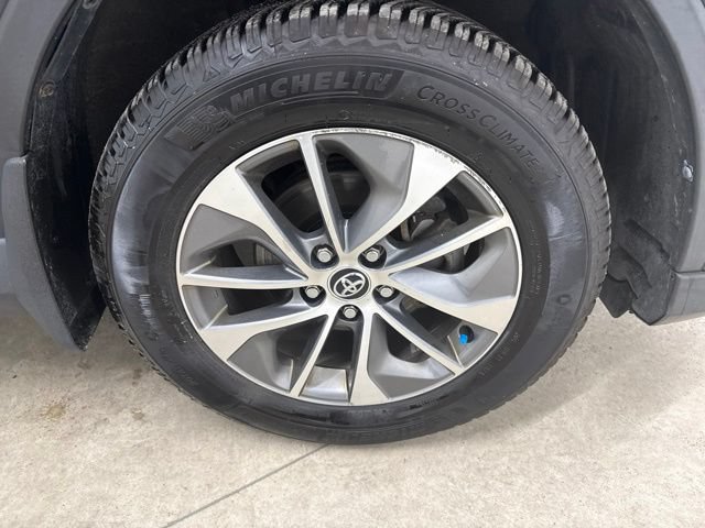 Used 2017 Toyota RAV4 XLE w/ All Weather Liner Package AWD/4WD image 12