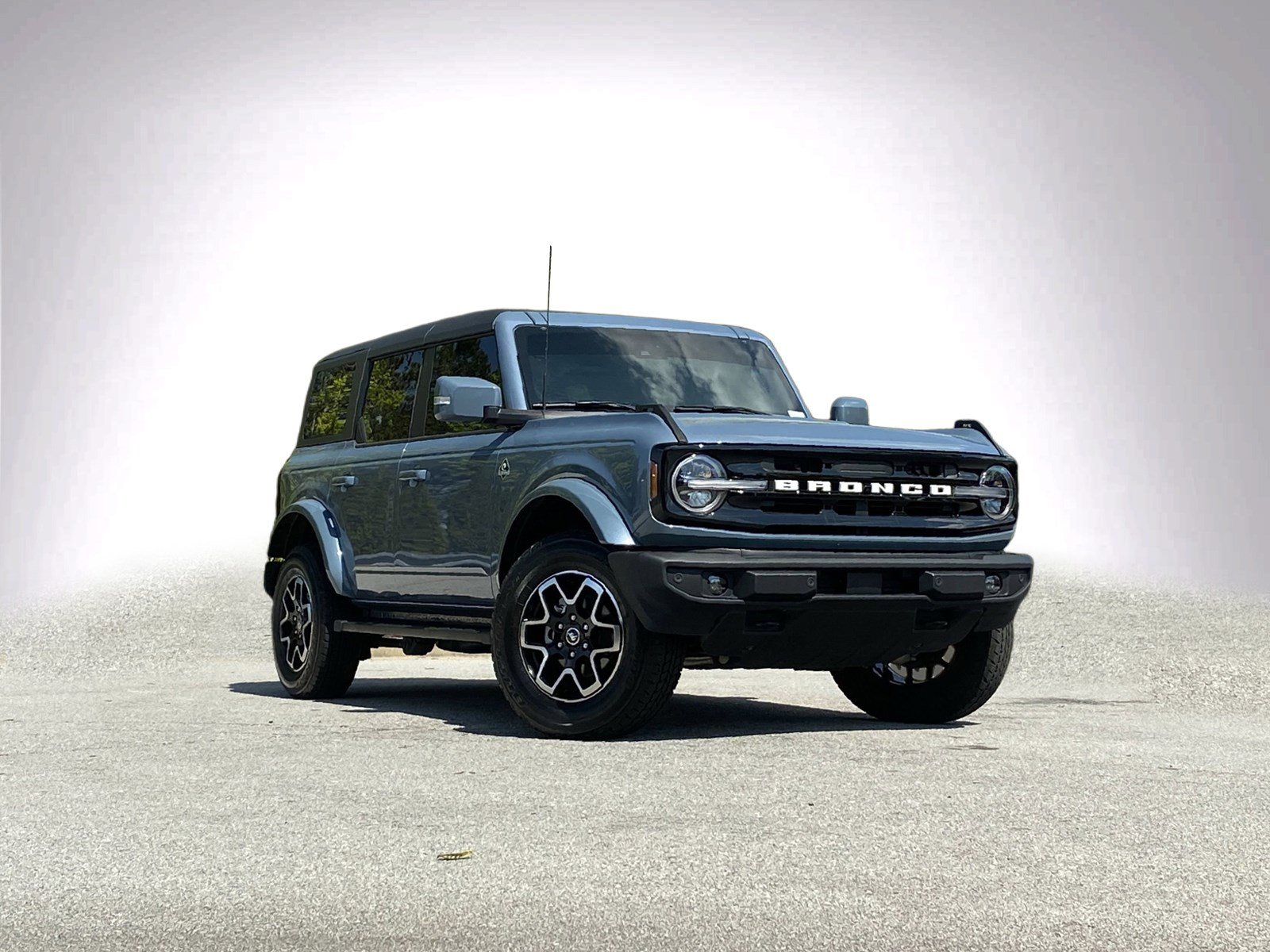 Used 2024 Ford Bronco Outer Banks video 2