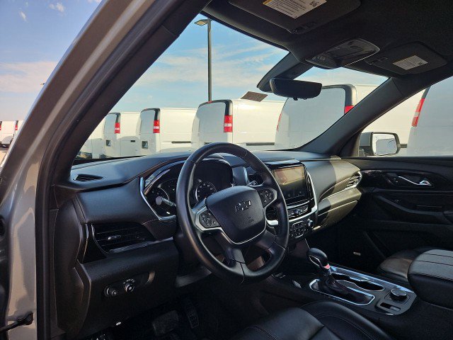 Used 2023 Chevrolet Traverse RS AWD/4WD image 10