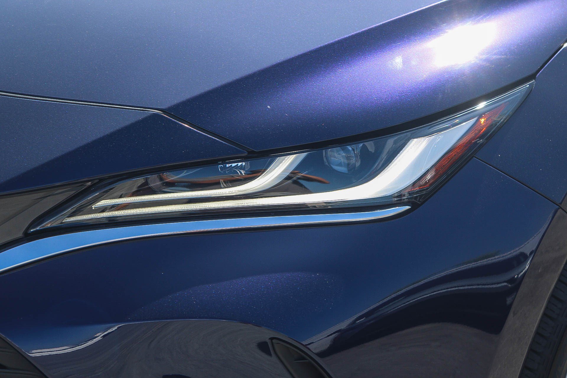 Certified 2024 Toyota Venza Limited AWD/4WD image 5
