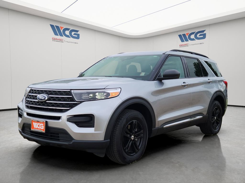 Used 2024 Ford Explorer XLT AWD/4WD image 5