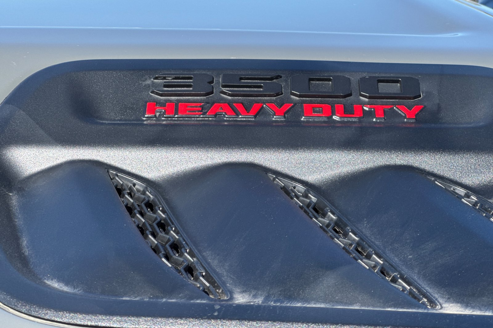 New 2026 RAM 3500 Laramie AWD/4WD image 25
