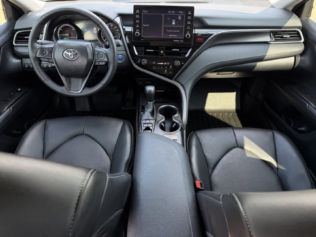 Used 2024 Toyota Camry XSE w/ Cold Weather Package FWD image 10