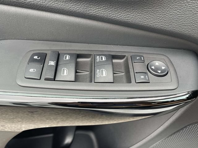 Used 2023 Jeep Cherokee Altitude Lux w/ Lux Elite Package AWD/4WD image 24