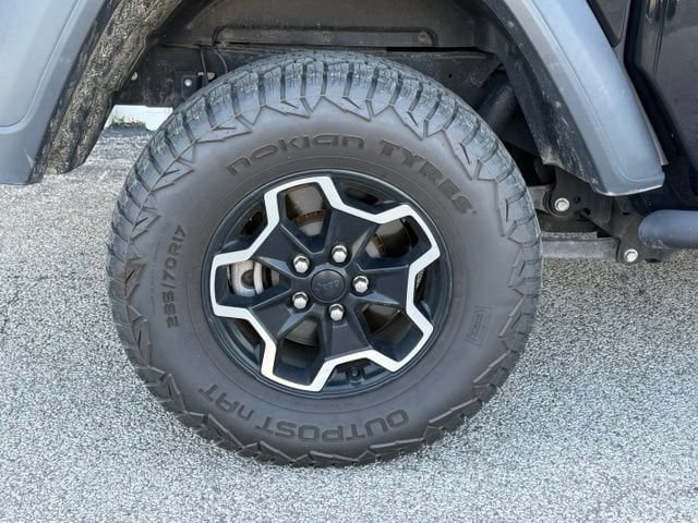 Used 2020 Jeep Gladiator Sport w/ Quick Order Package 24S AWD/4WD image 13