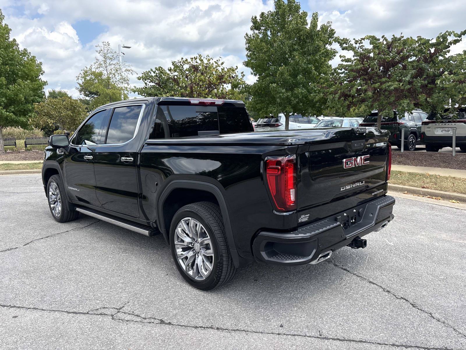 Used 2026 GMC Sierra 1500 Denali w/ Denali Reserve Package AWD/4WD image 6
