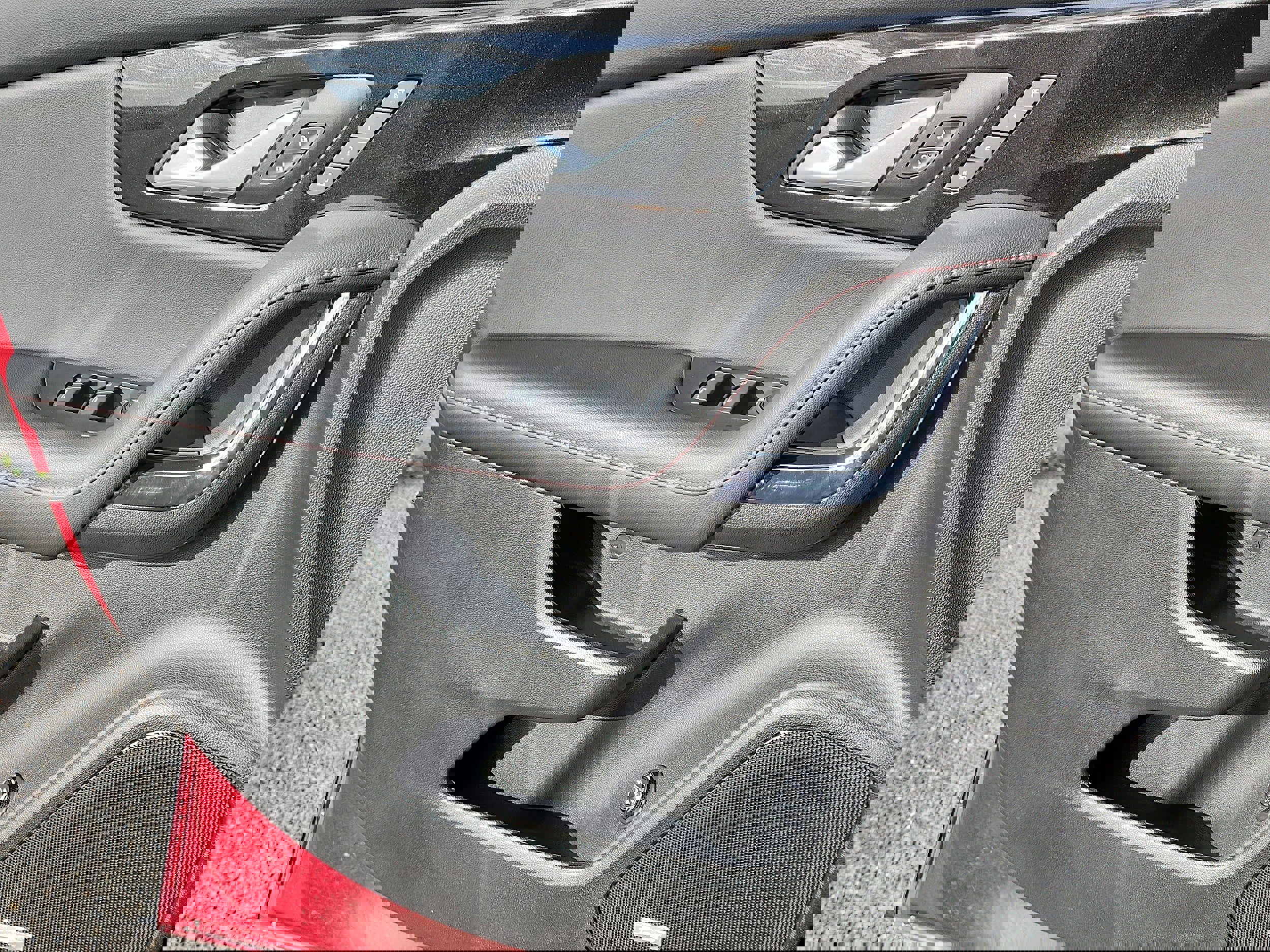 Used 2024 Chevrolet Blazer RS w/ Driver Confidence II Package image 8